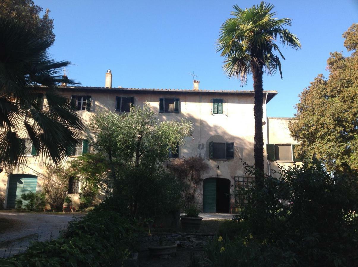 Villa Di Campagna Santa Giulia Carbonifera Exterior photo